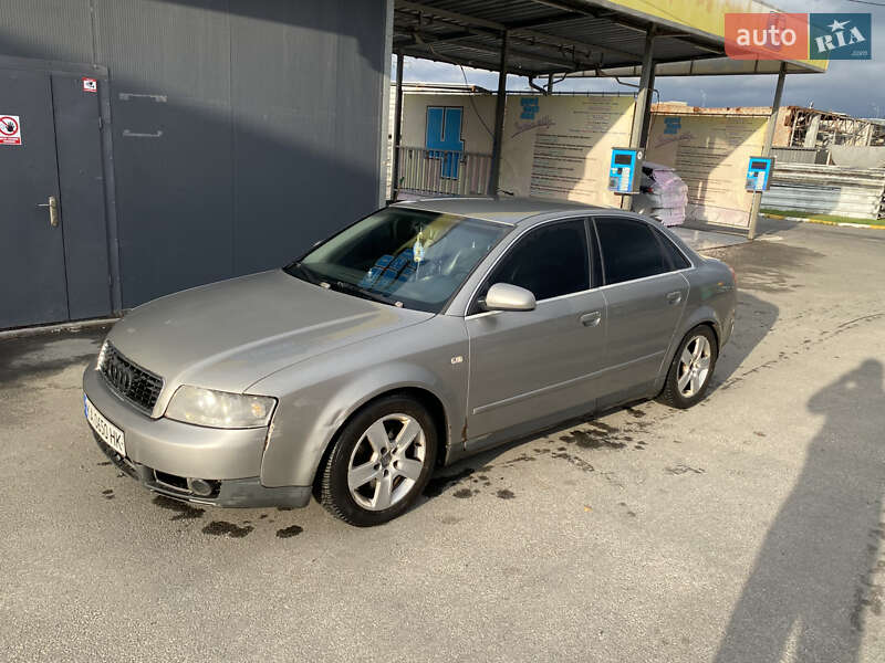 Седан Audi A4 2003 в Ірпені