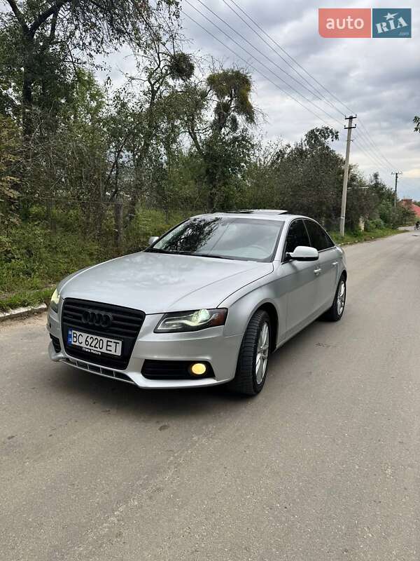 Седан Audi A4 2010 в Львове