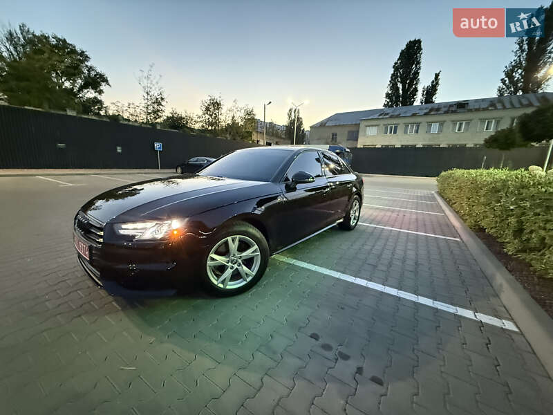 Седан Audi A4 2018 в Києві
