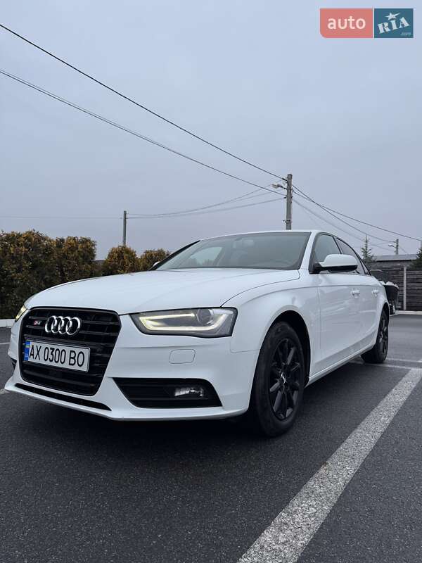 Седан Audi A4 2014 в Харкові