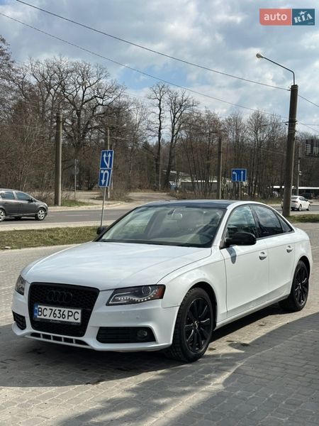 Седан Audi A4 2012 в Львове