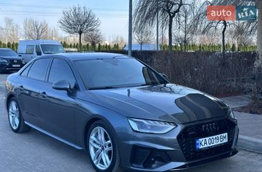 Седан Audi A4 2022 в Києві