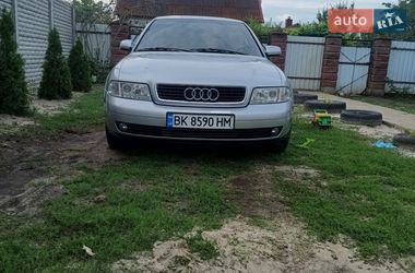 Седан Audi A4 1999 в Сарнах