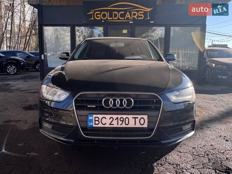 Седан Audi A4 2012 в Львове Седан Audi A4 2012 в Львове