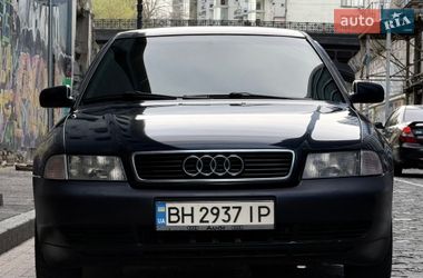 Седан Audi A4 1998 в Одесі