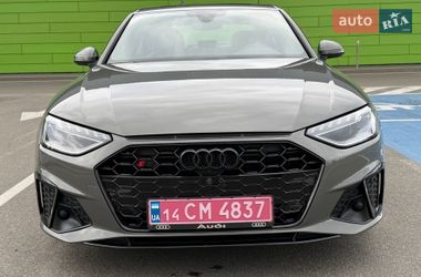 Седан Audi A4 2022 в Киеве