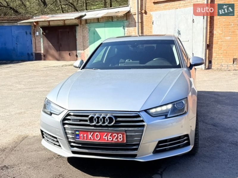 Седан Audi A4 2015 в Полтаві