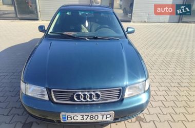 Седан Audi A4 1996 в Шептицькому