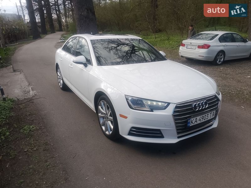 Седан Audi A4 2016 в Киеве