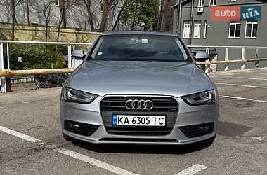 Седан Audi A4 2014 в Києві
