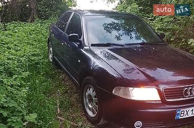 Седан Audi A4 1998 в Теофіполі Седан Audi A4 1998 в Теофіполі