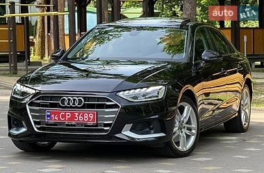 Седан Audi A4 2021 в Дрогобичі