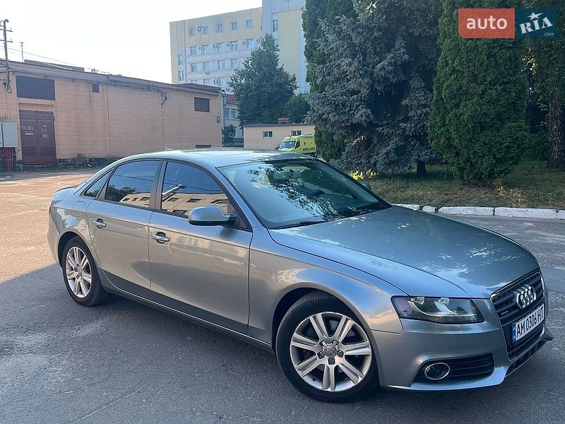 Седан Audi A4 2010 в Житомире