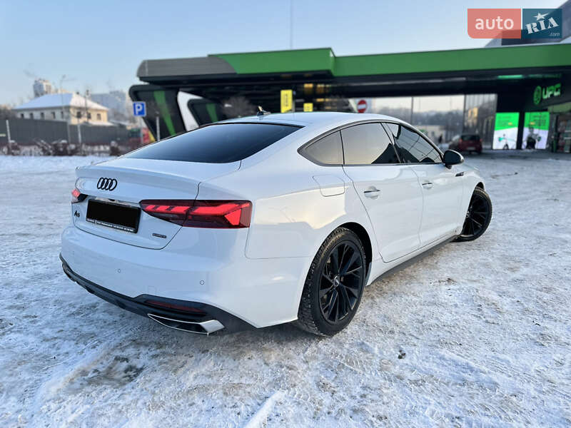 Лифтбек Audi A5 2020 в Киеве