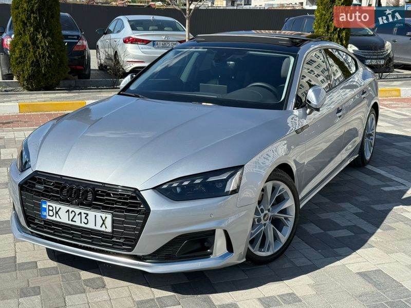 Лифтбек Audi A5 2023 в Киеве