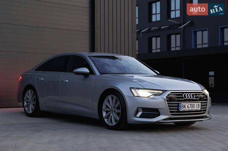 Седан Audi A6 2019 в Дубно