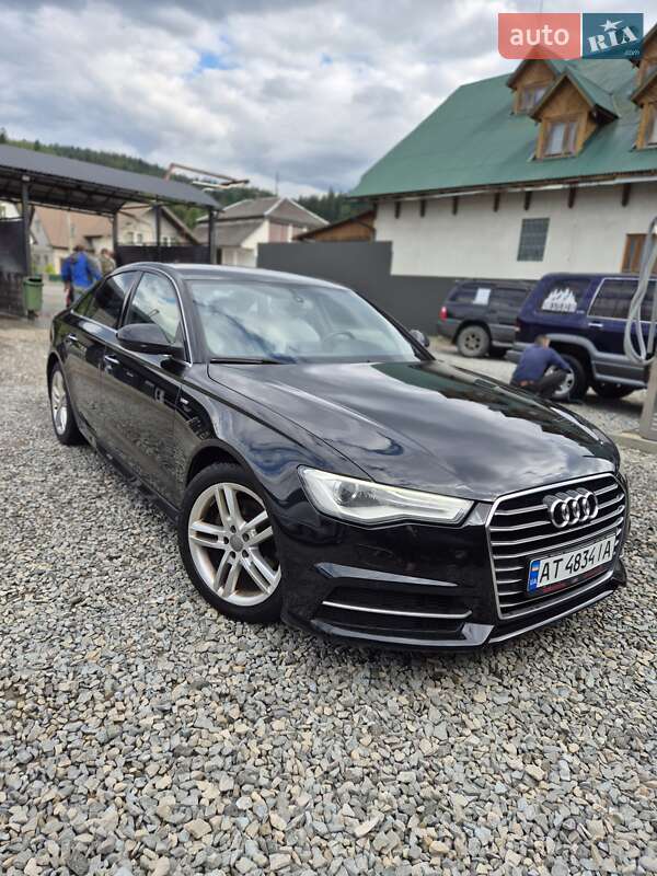 Седан Audi A6 2015 в Рахові