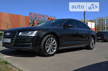Седан Audi A8 2017 в Рівному