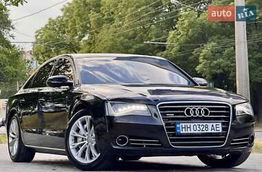 Седан Audi A8 2011 в Одесі