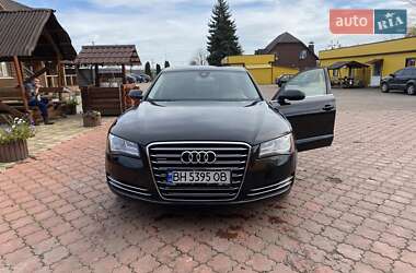 Седан Audi A8 2014 в Вільшанці