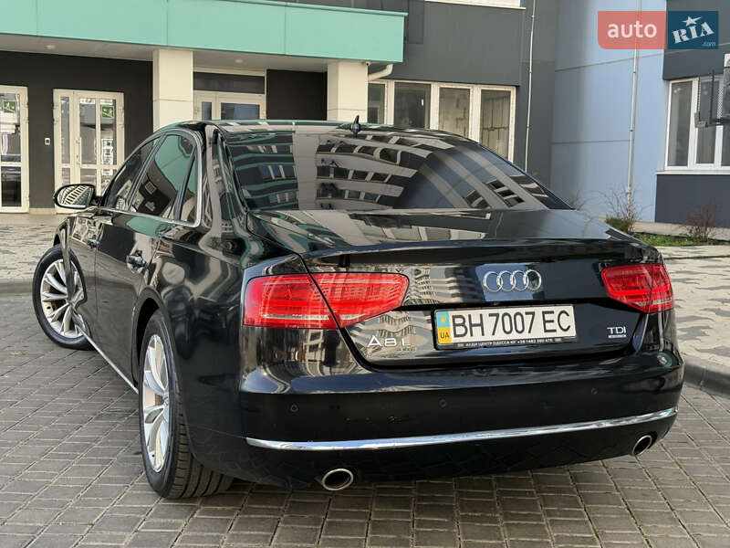 Седан Audi A8 2012 в Одесі Седан Audi A8 2012 в Одесі