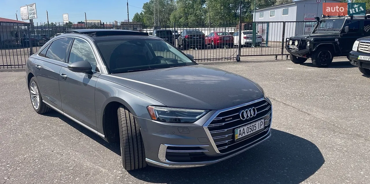 Audi A8 2018 photo 2