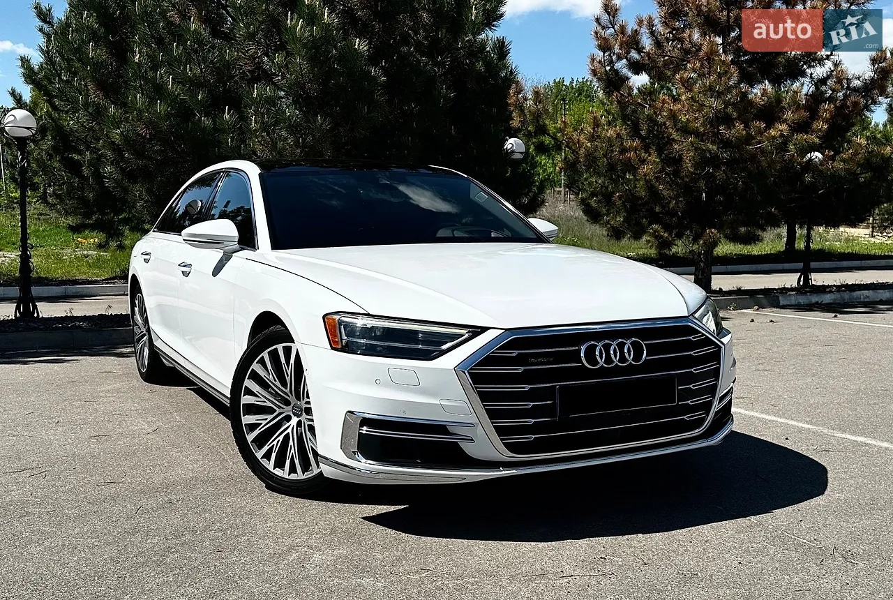 Audi A8 2019 photo 2