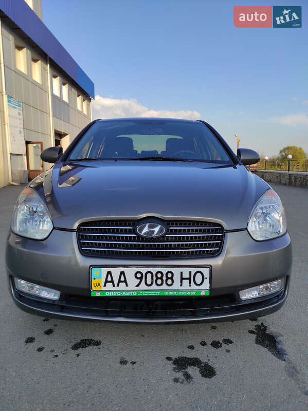 Седан Hyundai Accent 2008 в Хмельницком Седан Hyundai Accent 2008 в Хмельницком