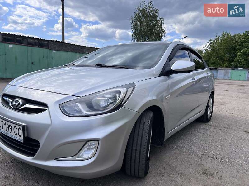 Седан Hyundai Accent 2012 в Харькове