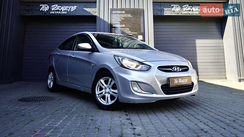 Седан Hyundai Accent 2011 в Львове
