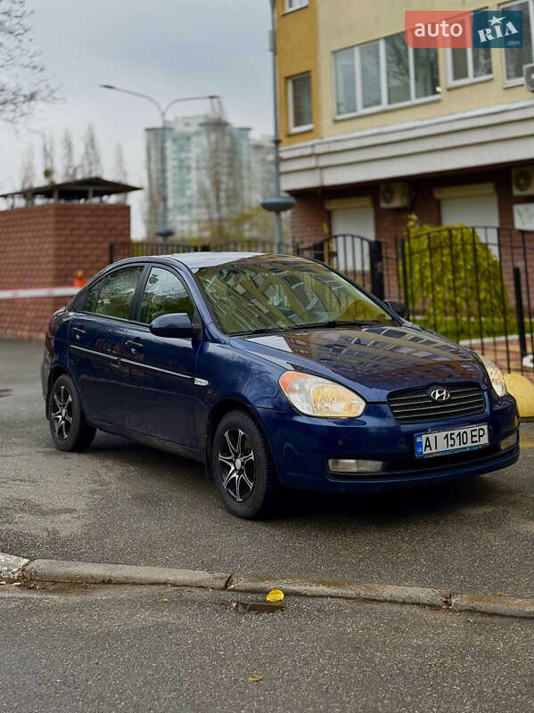 Седан Hyundai Accent 2008 в Сумах
