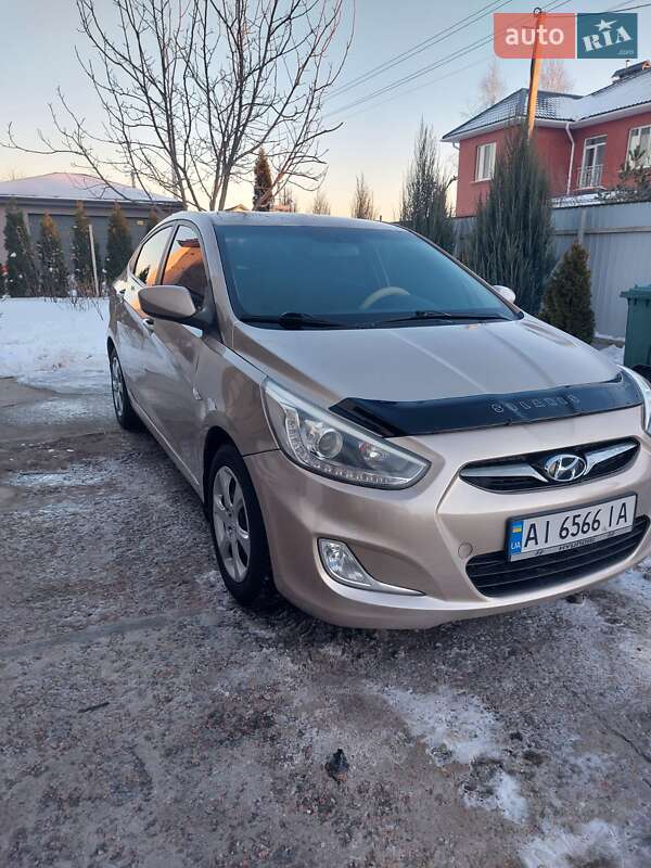 Седан Hyundai Accent 2013 в Киеве