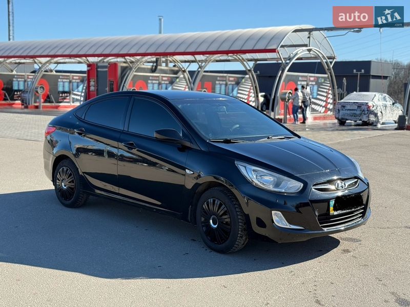Седан Hyundai Accent 2013 в Полтаве