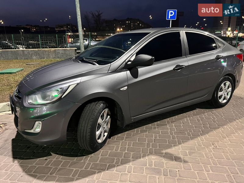 Седан Hyundai Accent 2013 в Киеве Седан Hyundai Accent 2013 в Киеве