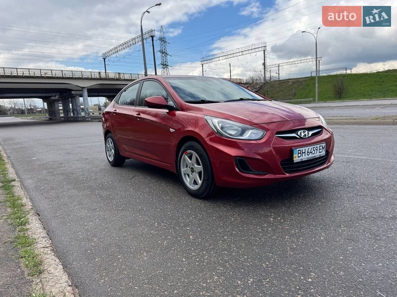 Седан Hyundai Accent 2013 в Одессе