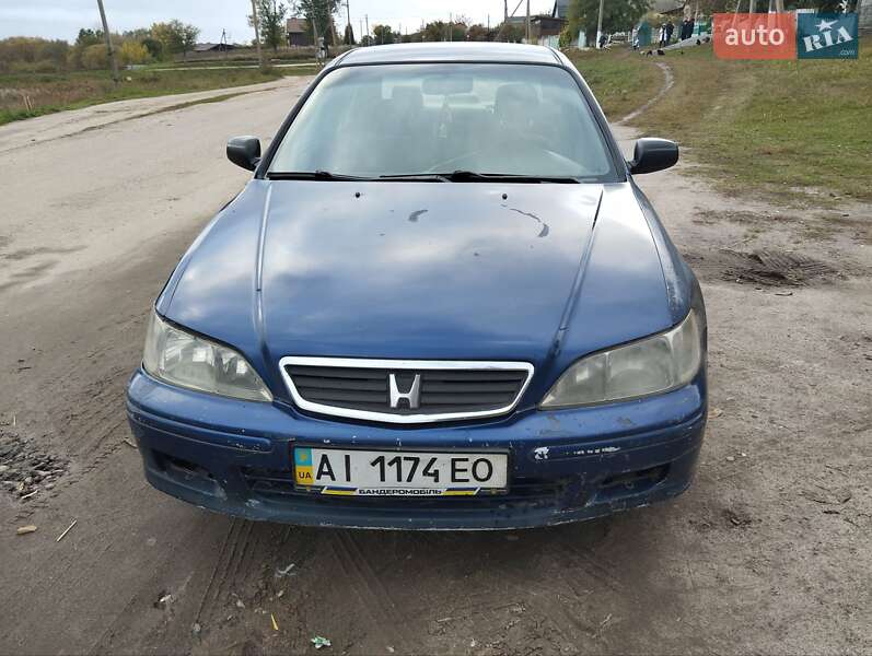 Седан Honda Accord 2000 в Бердичеве