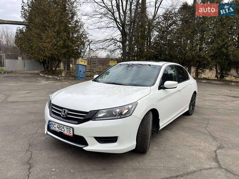 Седан Honda Accord 2014 в Львове