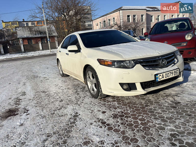 Седан Honda Accord 2010 в Черкассах Седан Honda Accord 2010 в Черкассах