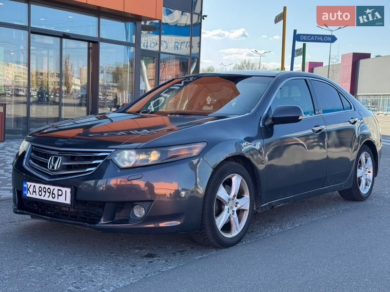 Седан Honda Accord 2009 в Киеве