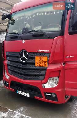 Тягач Mercedes-Benz Actros 2015 в Киеве