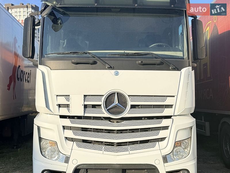 Тягач Mercedes-Benz Actros 2014 в Киеве