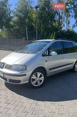 Минивэн SEAT Alhambra 2010 в Волочиске