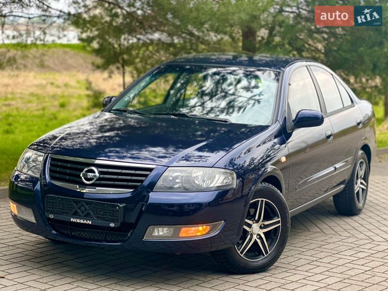 Седан Nissan Almera 2012 в Дрогобичі