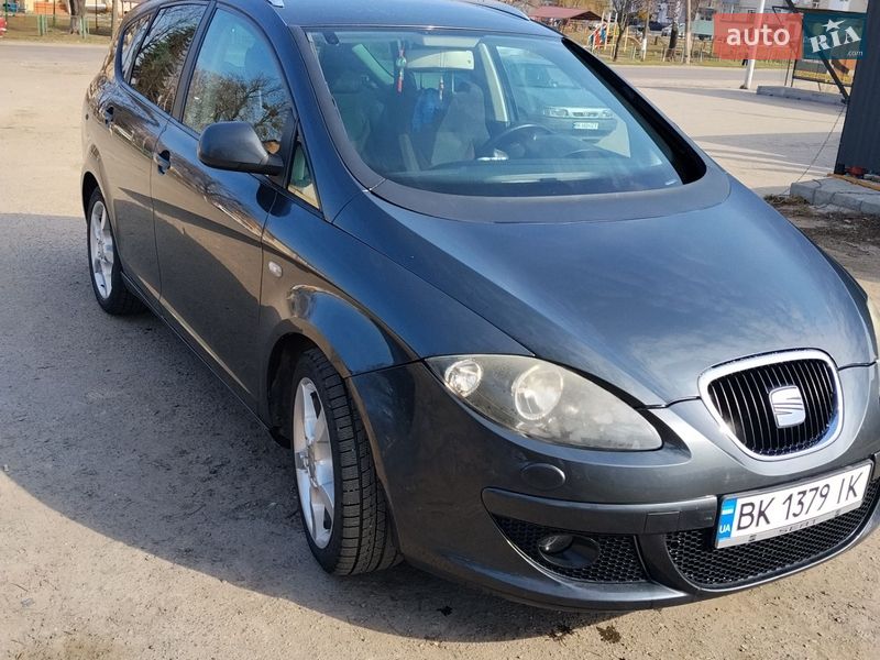 Минивэн SEAT Altea XL 2008 в Дубно