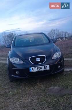 Минивэн SEAT Altea 2009 в Вишневом