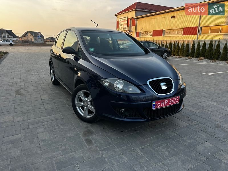 Минивэн SEAT Altea 2008 в Луцке