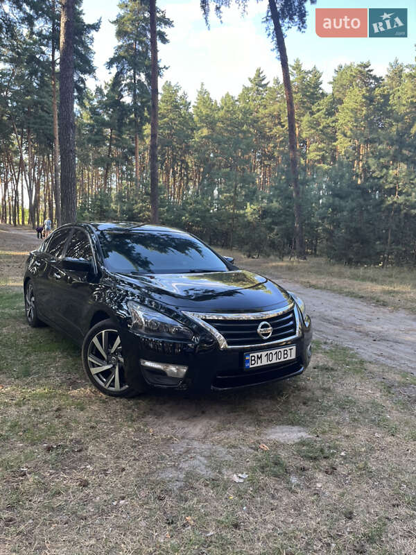 Седан Nissan Altima 2014 в Недригайлове