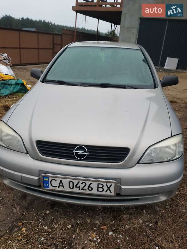 Седан Opel Astra 2007 в Львове