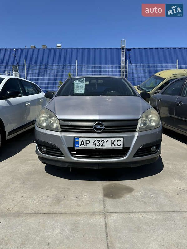 Хэтчбек Opel Astra 2007 в Запорожье