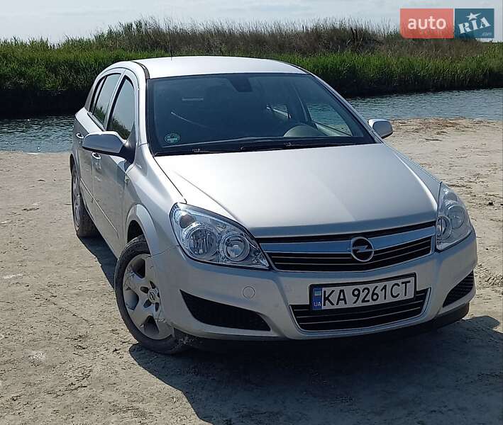 Хетчбек Opel Astra 2008 в Кривому Розі
